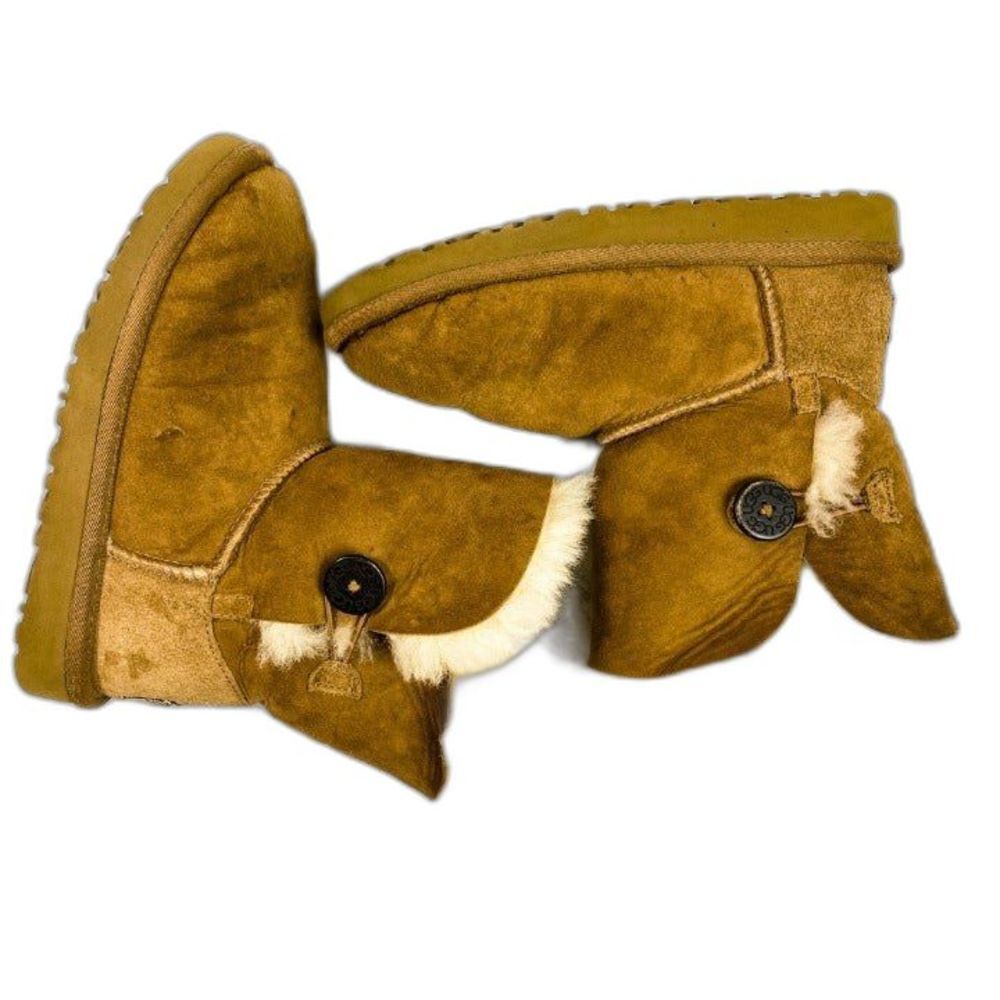 Kids Ugg K Bailey Button Boots in Chestnut Size 1